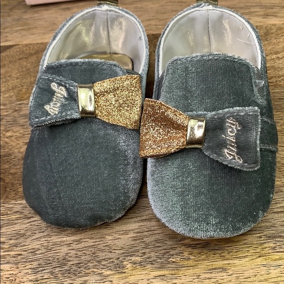 Juicy Couture baby chino crib shoes - Picture 2 of 7